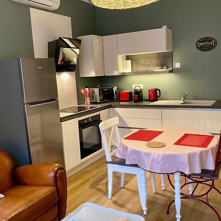 La Maison Virginie: Charming Central Stay with Lake Views Montargis Exterior photo